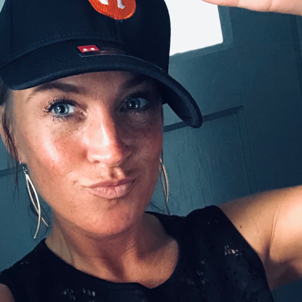 Meet your Posher, Alexandra